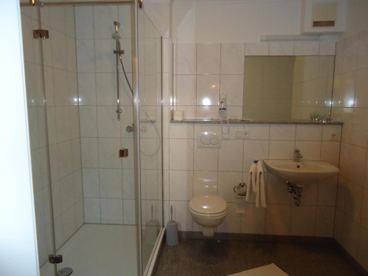 Hotel Central Restaurant El Barrio Grevenbroich Room photo